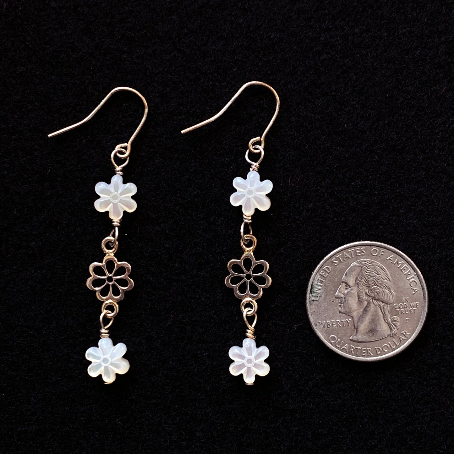 Mother of Pearl Flower Dangle earrings