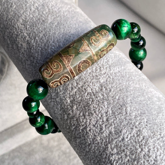 Tibetan Agate and Green Tiger’s Eye Bracelet