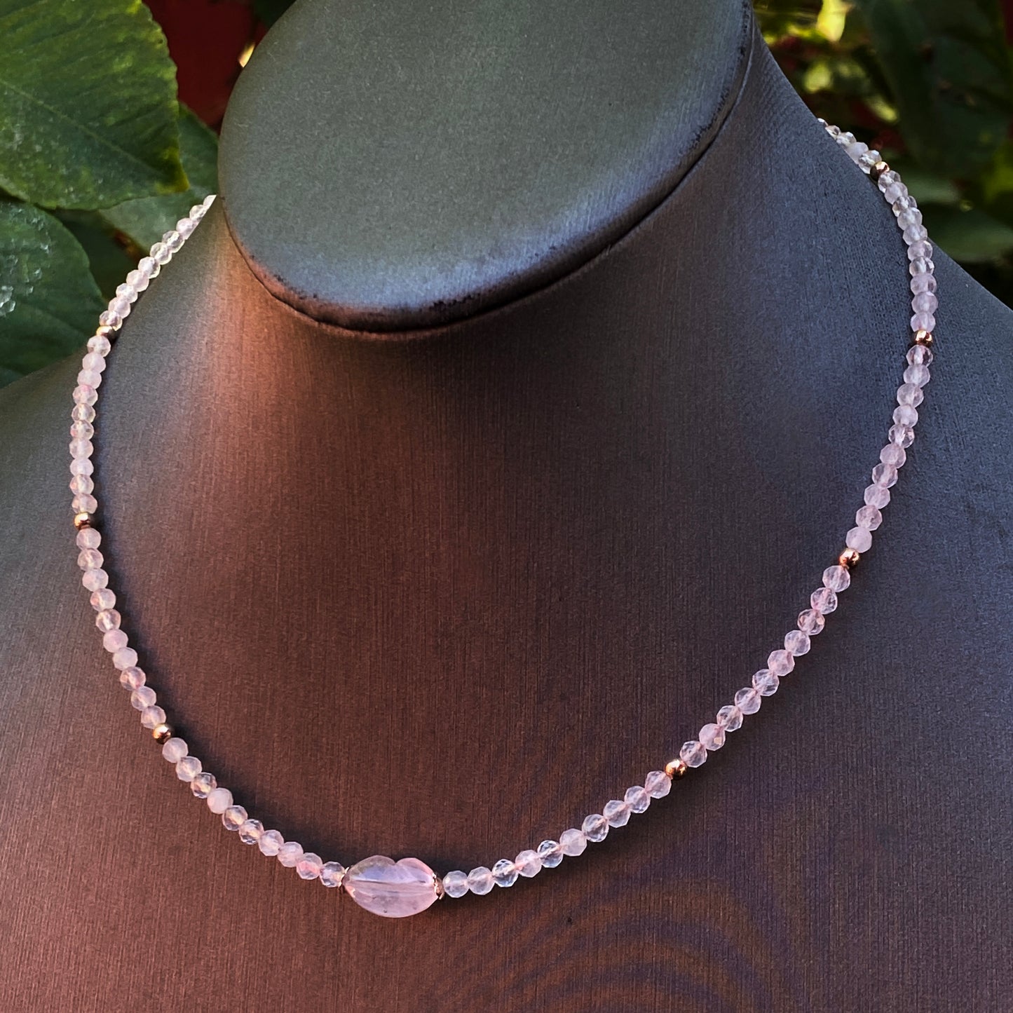 Rose Quartz gemstone Lips choker Necklace