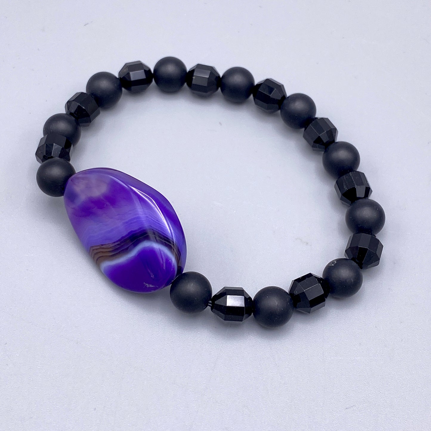 Purple Agate and Onyx Gemstone Bracelet