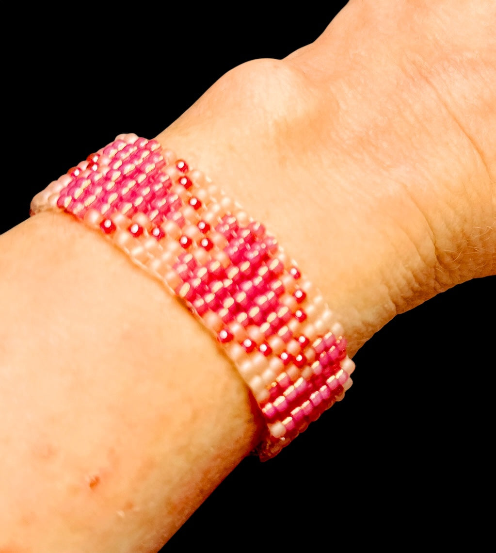 Pink Glass Beaded Heart bracelet