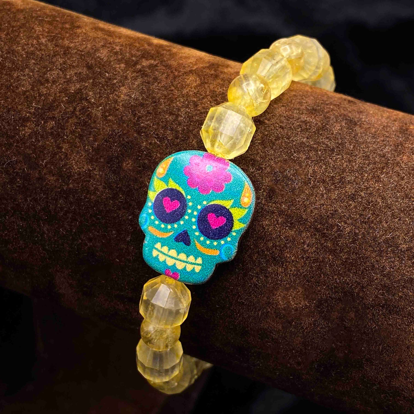 Metal Skull on gemstone beaded bracelet