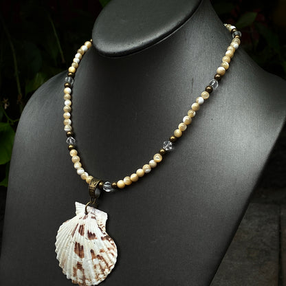 Beaded Mother of Pearl Necklace with Shell Pendant