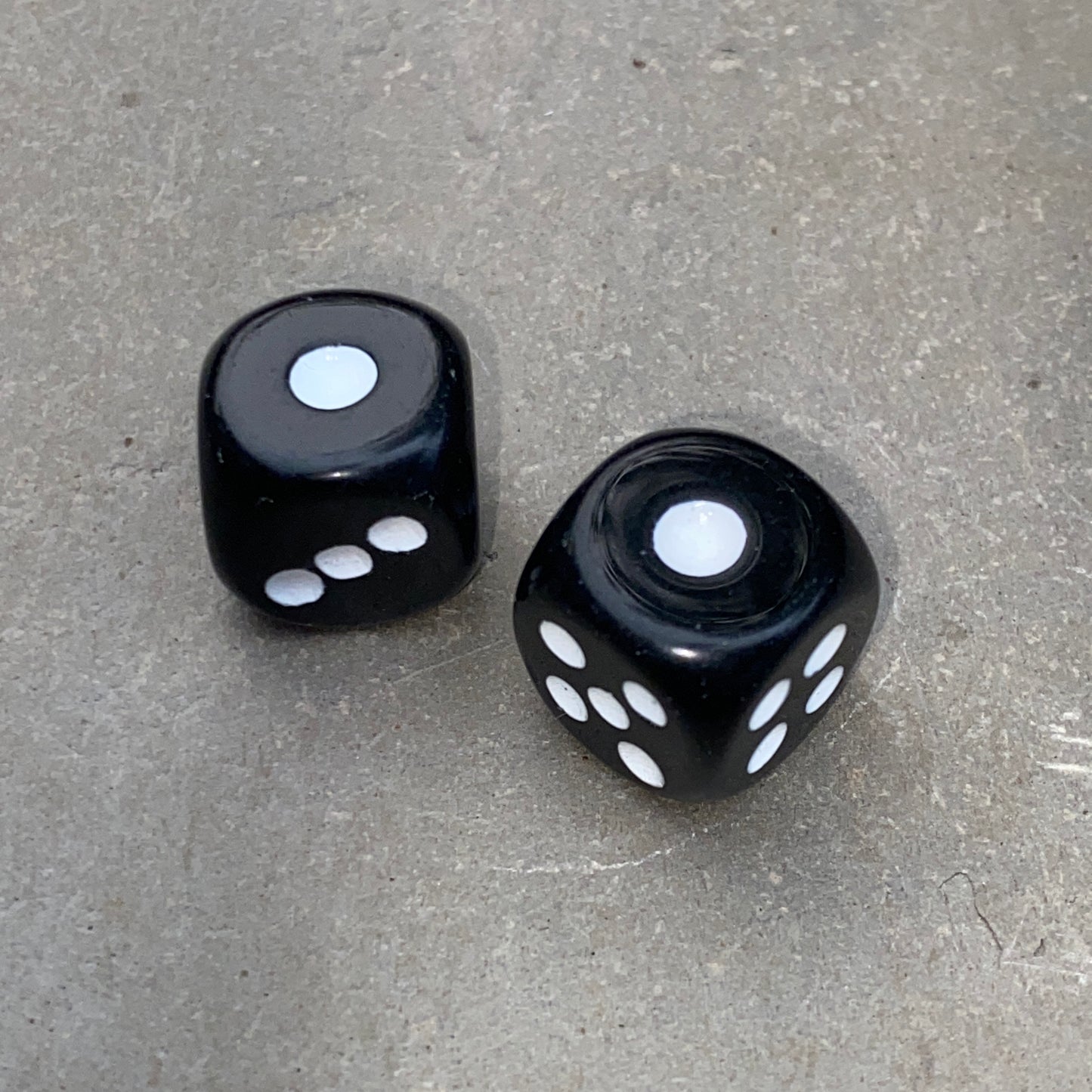 Gemstone Carved Playing Dice