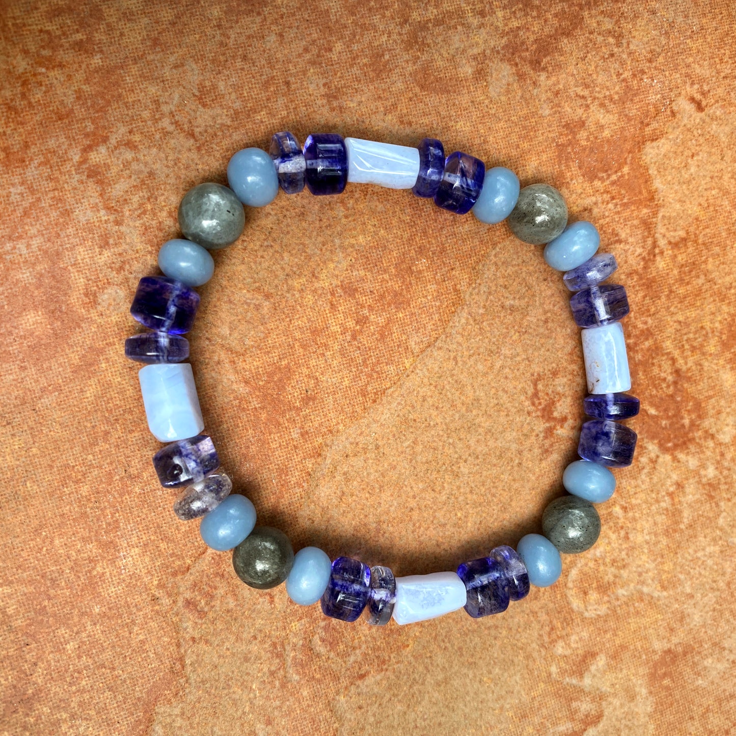 Men’s blue Quartz, Agate, Labradorite & Angelite Gemstone bracelet