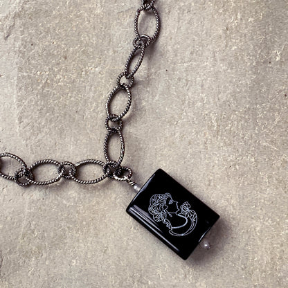 Oxidized Sterling Silver Chain with painted Onyx Cameo with Labradorite Gemstone Pendant necklace