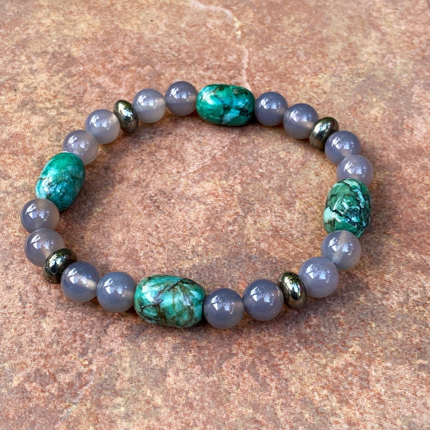 Gray Agate, Pyrite and Chrysoprase Gemstone stretch bracelet