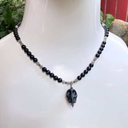 Men's Onyx, Labradorite and Howlinte Skull Pendant Necklace