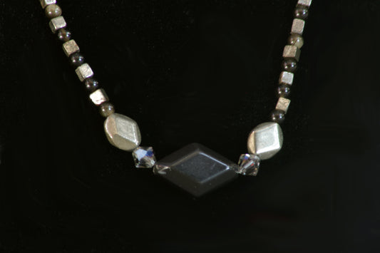 Women's Agate & Obsidian Necklace
