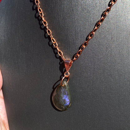 Labradorite gemstone and Copper chain necklace