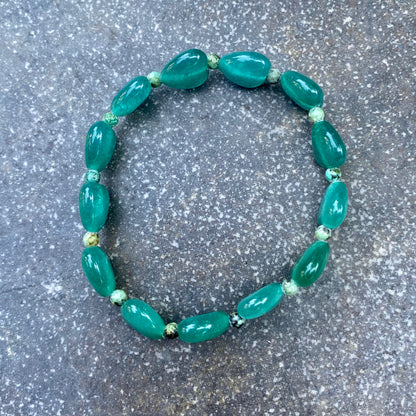 Green Onyx Hearts and Turquoise Stretch Bracelet