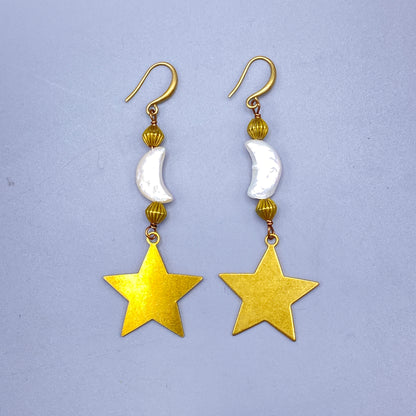 Pearl Moons and Brass Star Dangle Earringa