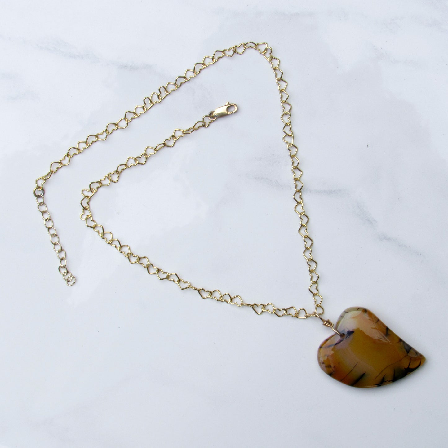 Dragon’s Vein Agate gemstone heart on gold heart chain necklace