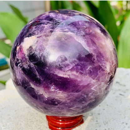 Natural Dreamy Amethyst Sphere Quartz Crystal Ball Healing