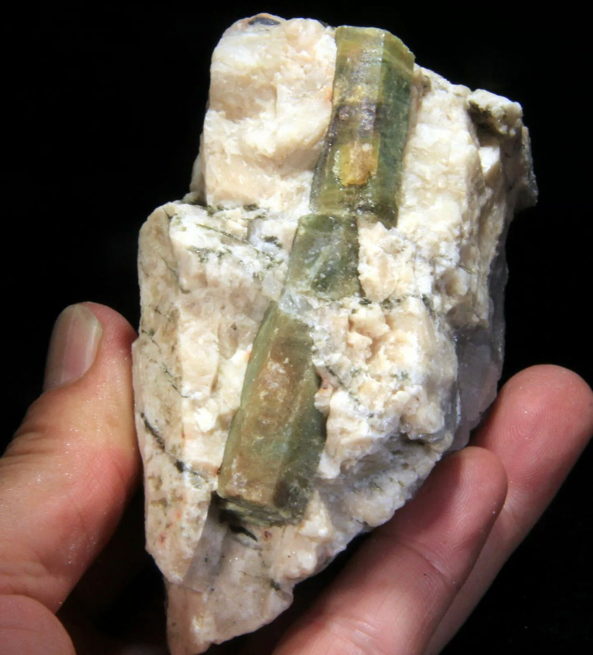 Aquamarine Crystal in Quartz, from Brazil!