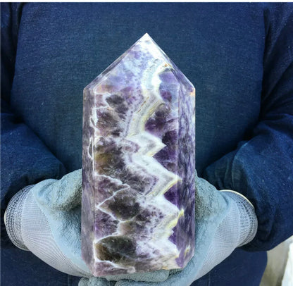 Natural amethyst gejmstone crystal tower point obelisk