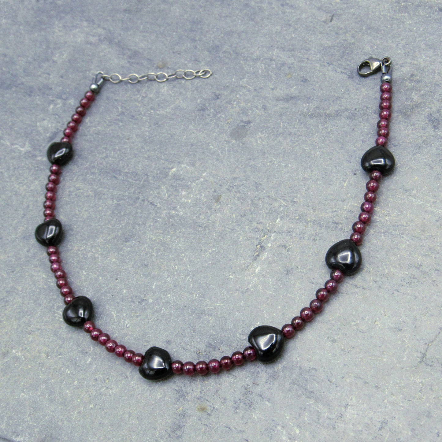 Garnet gemstones and Onyx Hearts Anklet with Oxidized Sterling