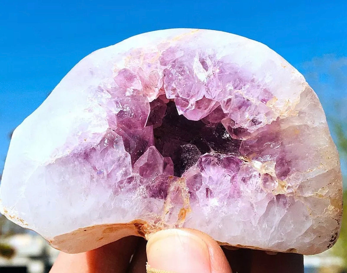 Natural Amethyst Agate Geode Quartz Crystal