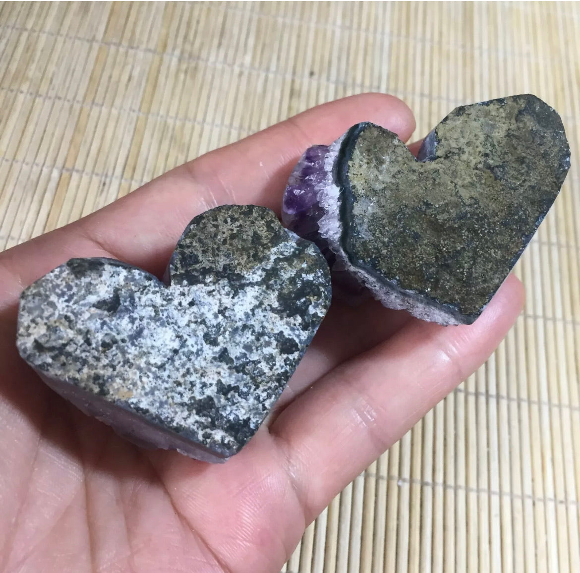 Natural Amethyst heart-shaped  gem quartz cluster crystal Mineral specimens