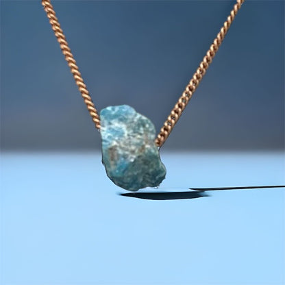 Raw Apatite gemsotne Choker chain Necklace
