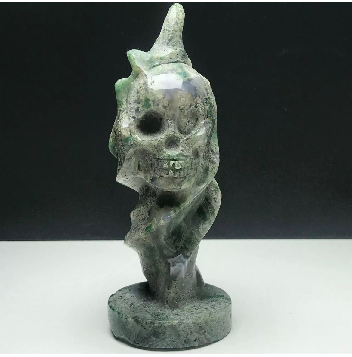 Natural Aquatic Agate gemstone Skull Carving