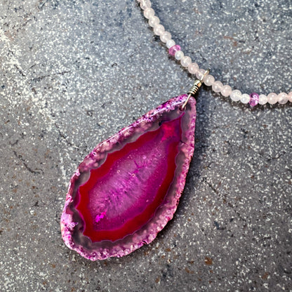 Women's Rose-Red Onyx Gemstone with Druzy Geode Agate pendant necklace