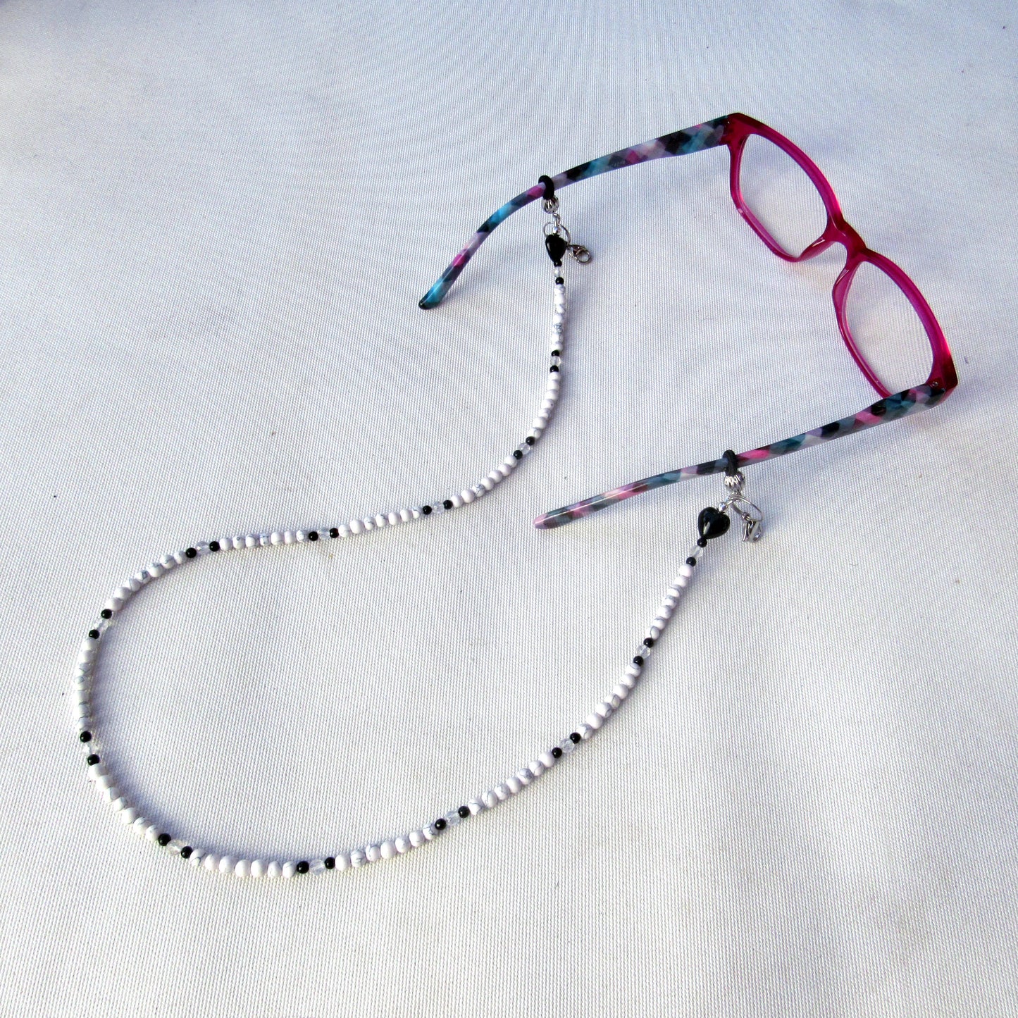 White turquoise, Onyx, and Clear Quartz gemstone eyeglass holder and mask holder